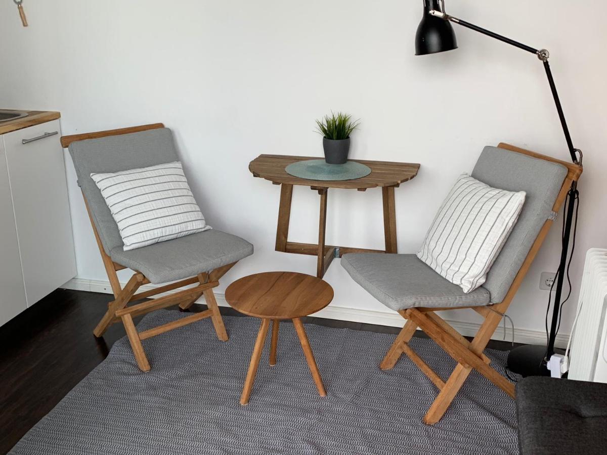 Tiny House Oder Ferienwohnung Auf Der Sunset Marina Berlino Esterno foto