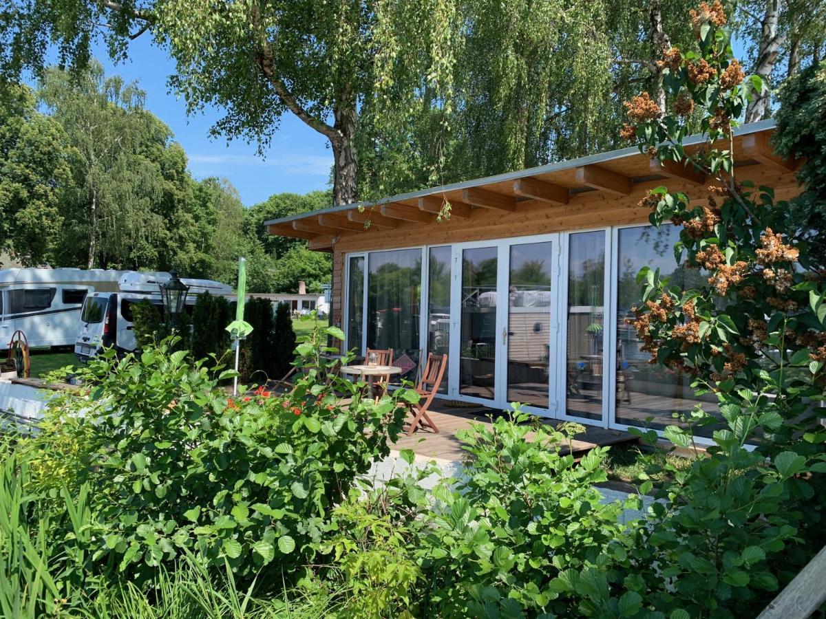 Tiny House Oder Ferienwohnung Auf Der Sunset Marina Berlino Esterno foto