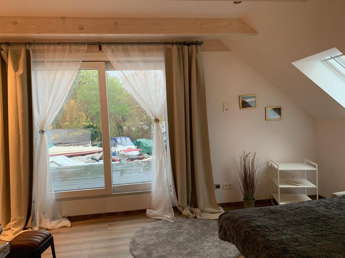Tiny House Oder Ferienwohnung Auf Der Sunset Marina Berlino Esterno foto