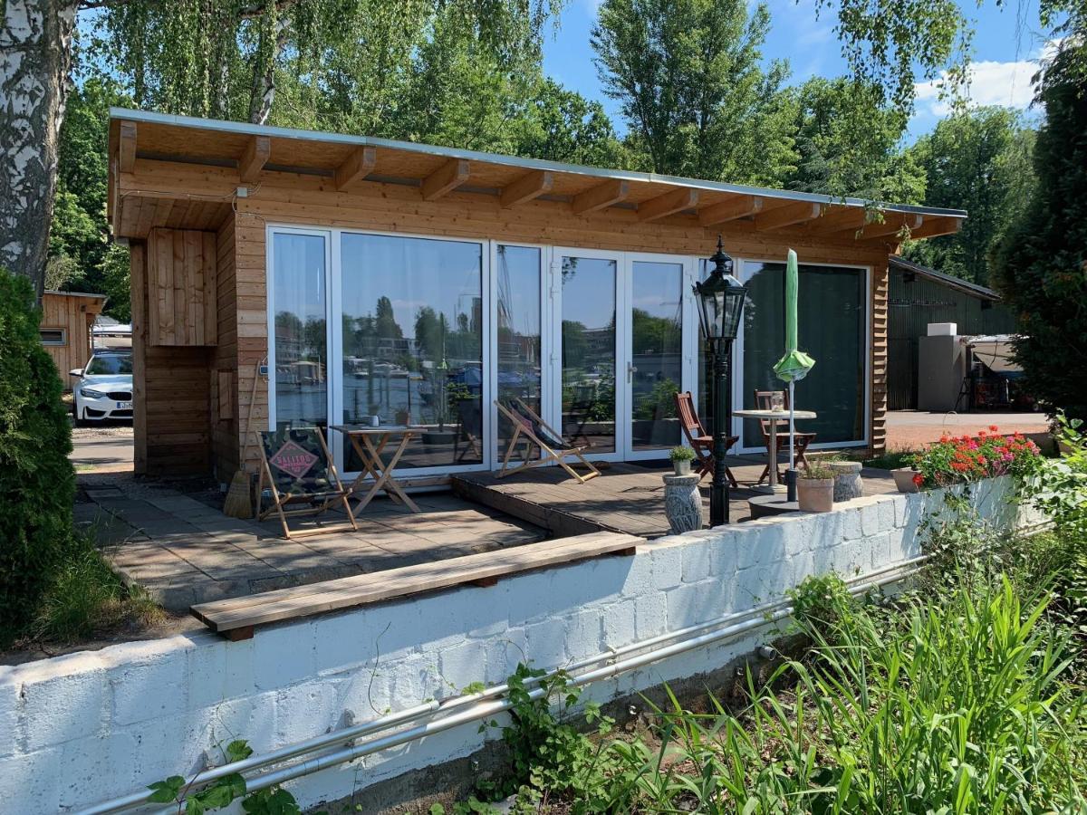 Tiny House Oder Ferienwohnung Auf Der Sunset Marina Berlino Esterno foto