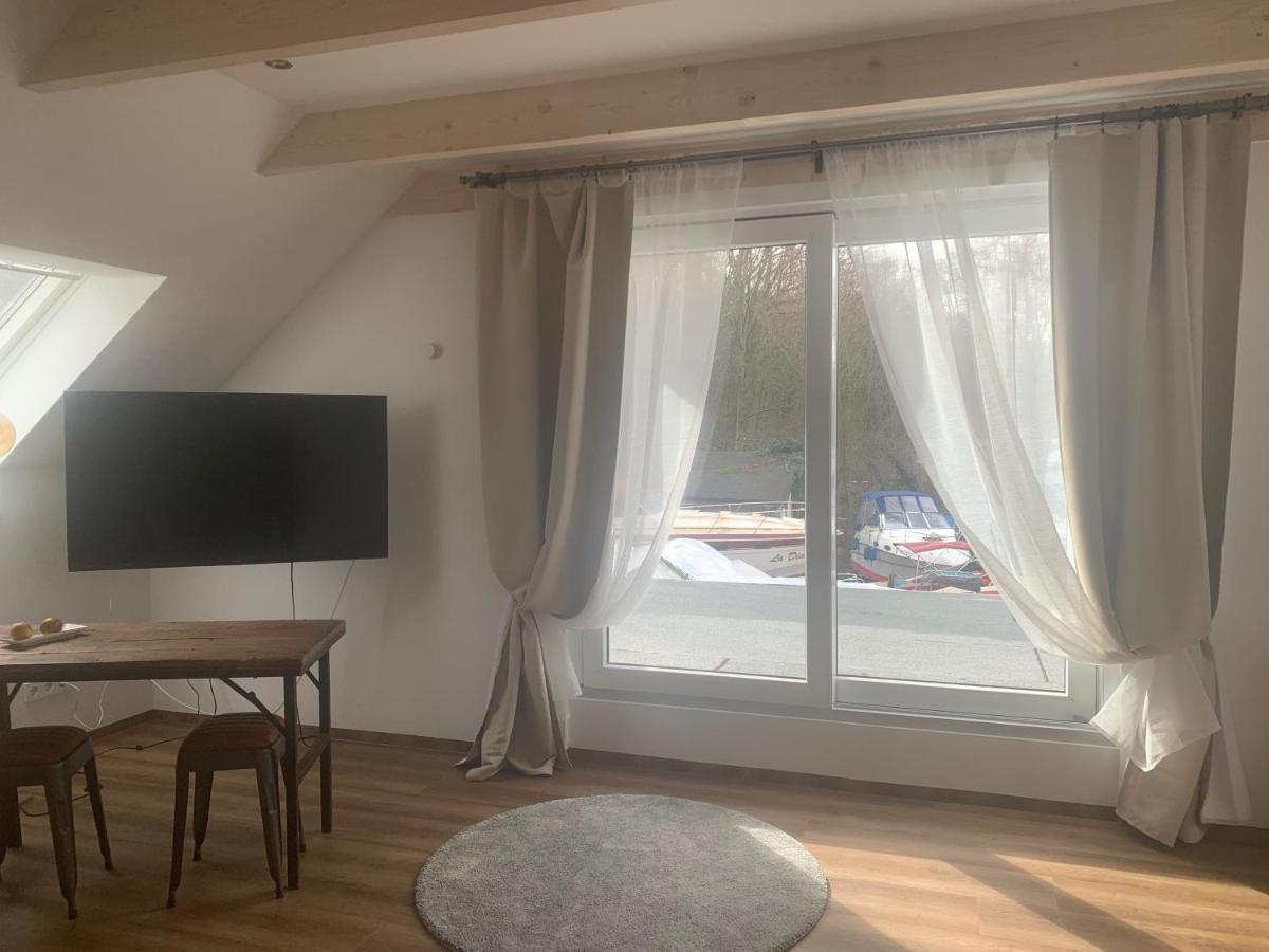 Tiny House Oder Ferienwohnung Auf Der Sunset Marina Berlino Esterno foto