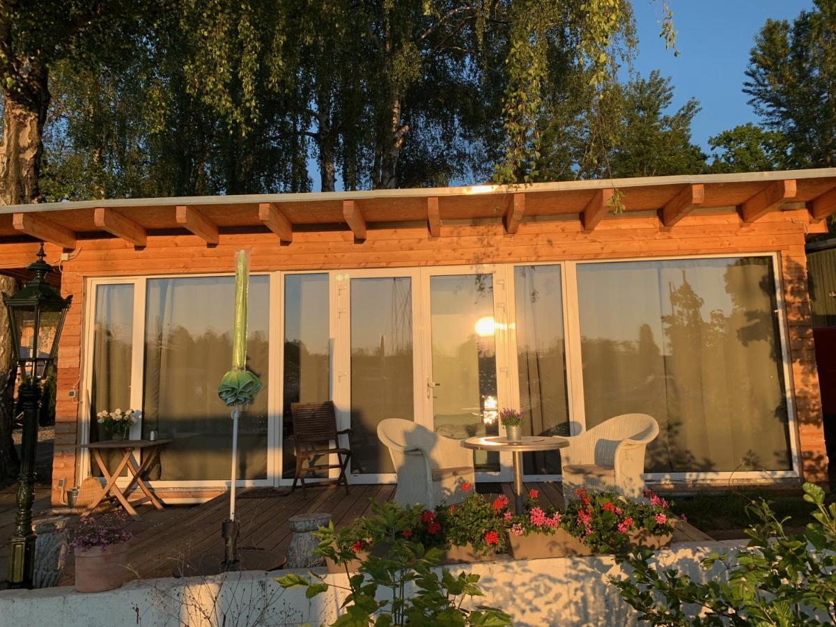 Tiny House Oder Ferienwohnung Auf Der Sunset Marina Berlino Esterno foto