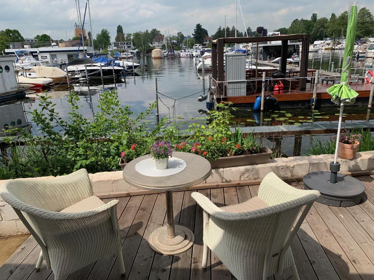 Tiny House Oder Ferienwohnung Auf Der Sunset Marina Berlino Esterno foto