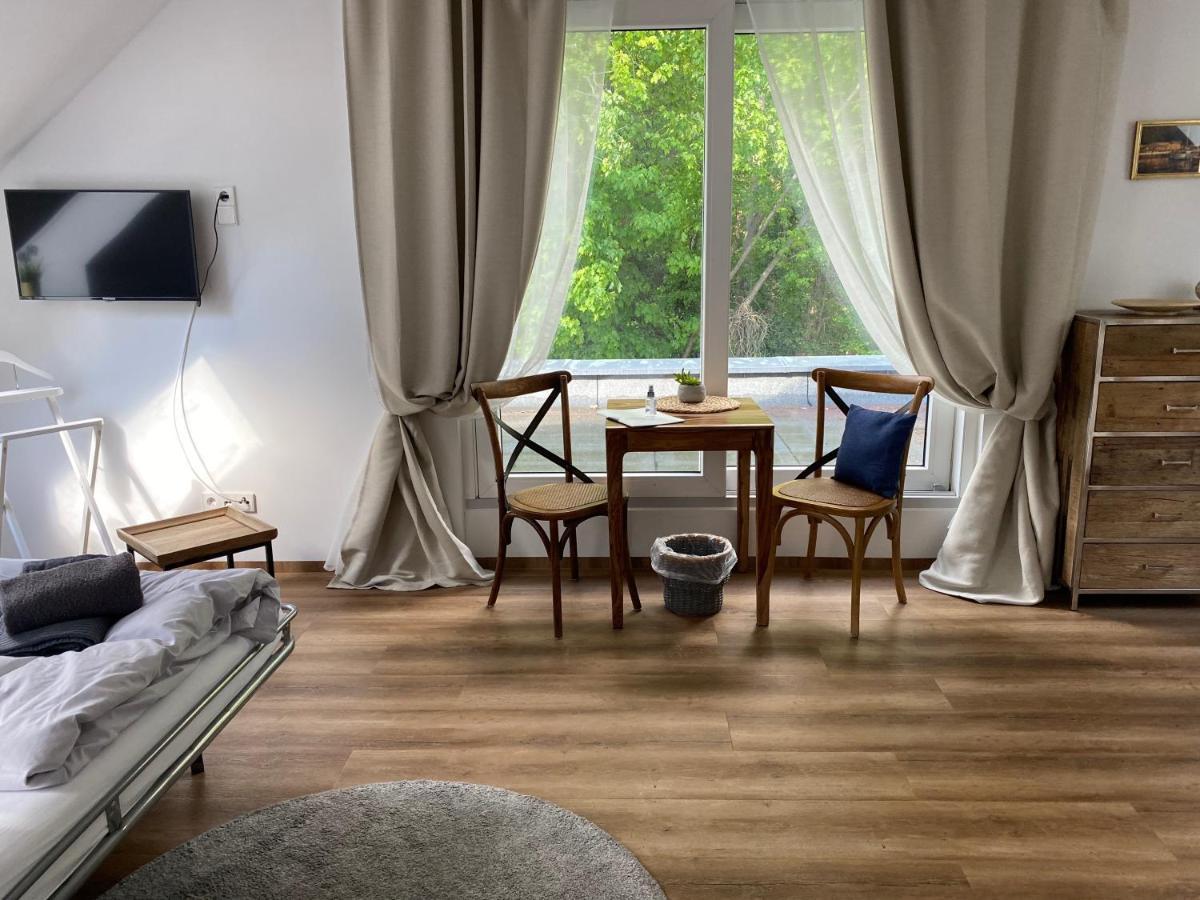 Tiny House Oder Ferienwohnung Auf Der Sunset Marina Berlino Esterno foto