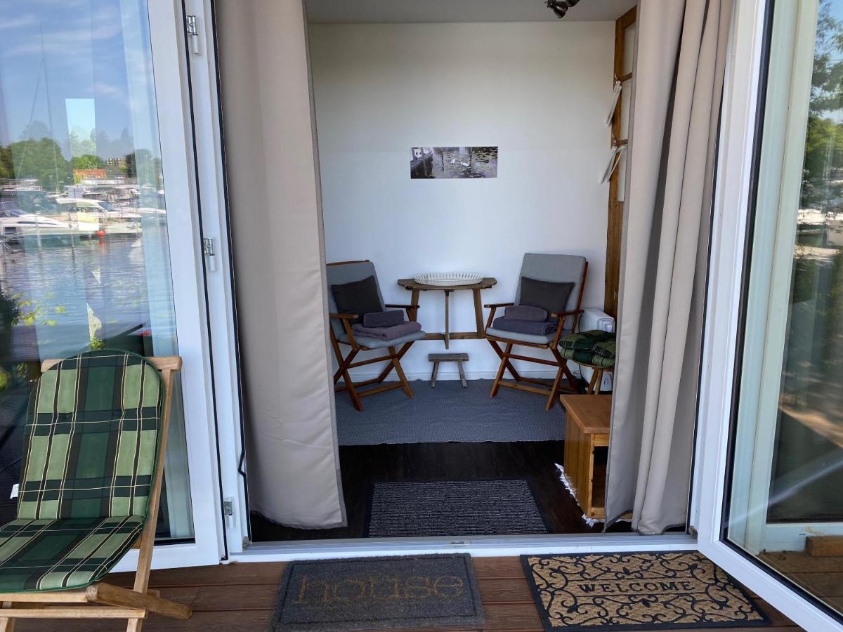 Tiny House Oder Ferienwohnung Auf Der Sunset Marina Berlino Esterno foto
