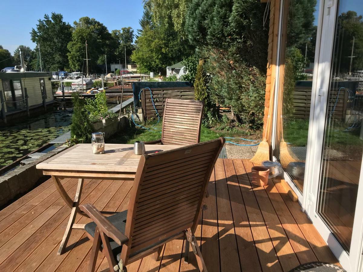 Tiny House Oder Ferienwohnung Auf Der Sunset Marina Berlino Esterno foto